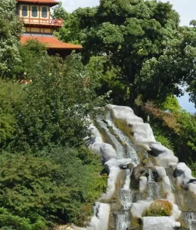 Sandy Wickets Scarborough